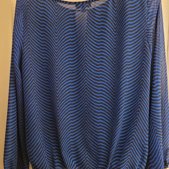 Vince Camuto shirt - Picture 3 of 3